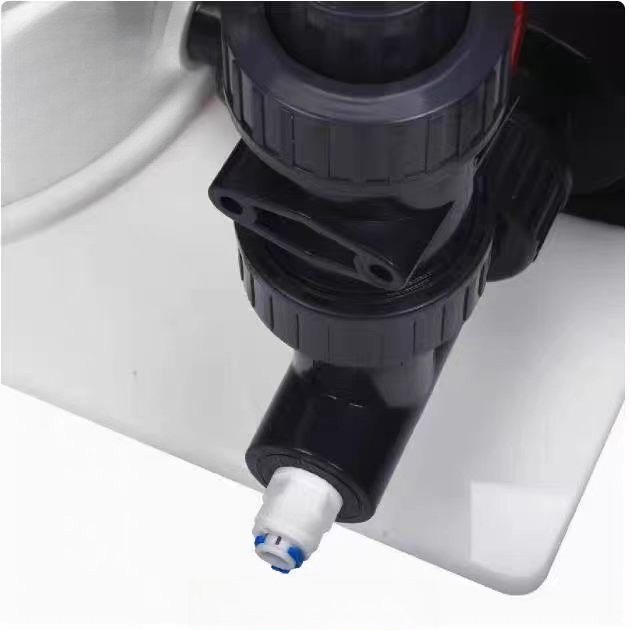 مفاعل الكالسيوم CR-140/200/200 - مراجعة Aquarium And Marine وسعره